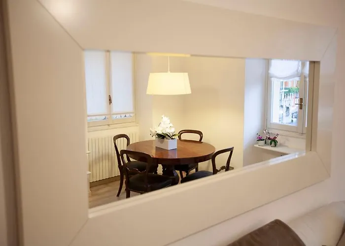 Divina アパート ヴァレンナ